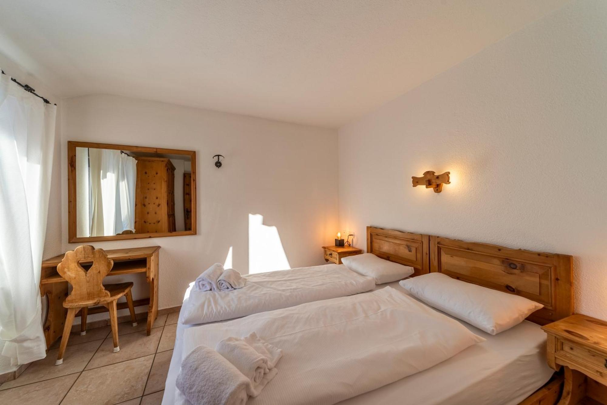 Silva Appartments And Rooms Silvaplana Room photo